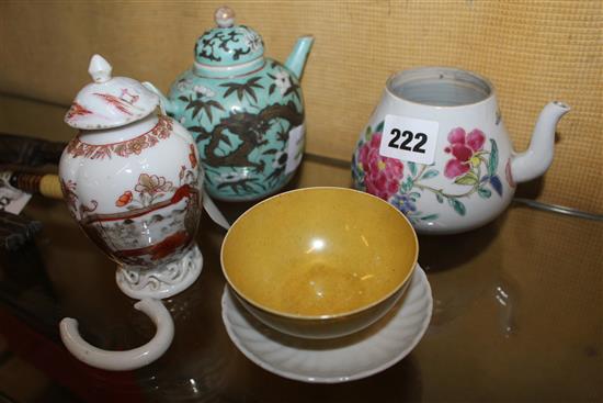 2 Chinese teapots, tea caddy, dish, bowl, 18th/19thc